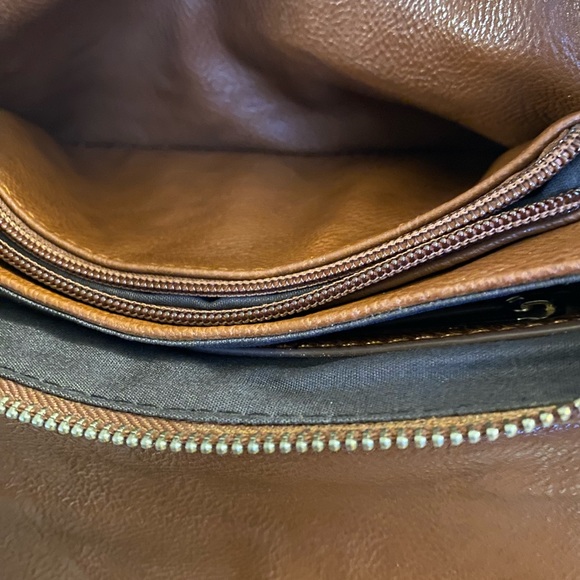 Faux Leather Shoulder Spring Sale - Picture 7 of 8